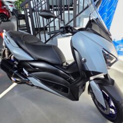YAMAHA XMAX 2022_1